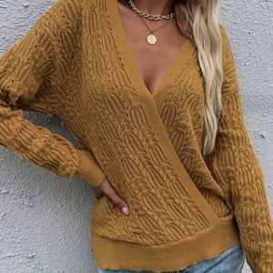 Drop shoulder vneck sweater - medium